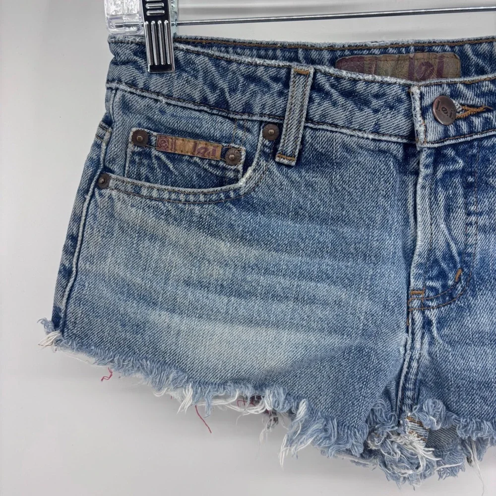 L.e.i. Denim‎ Jean Shorts Womens Size 3 Frayed Hem Distressed Blue Casual
